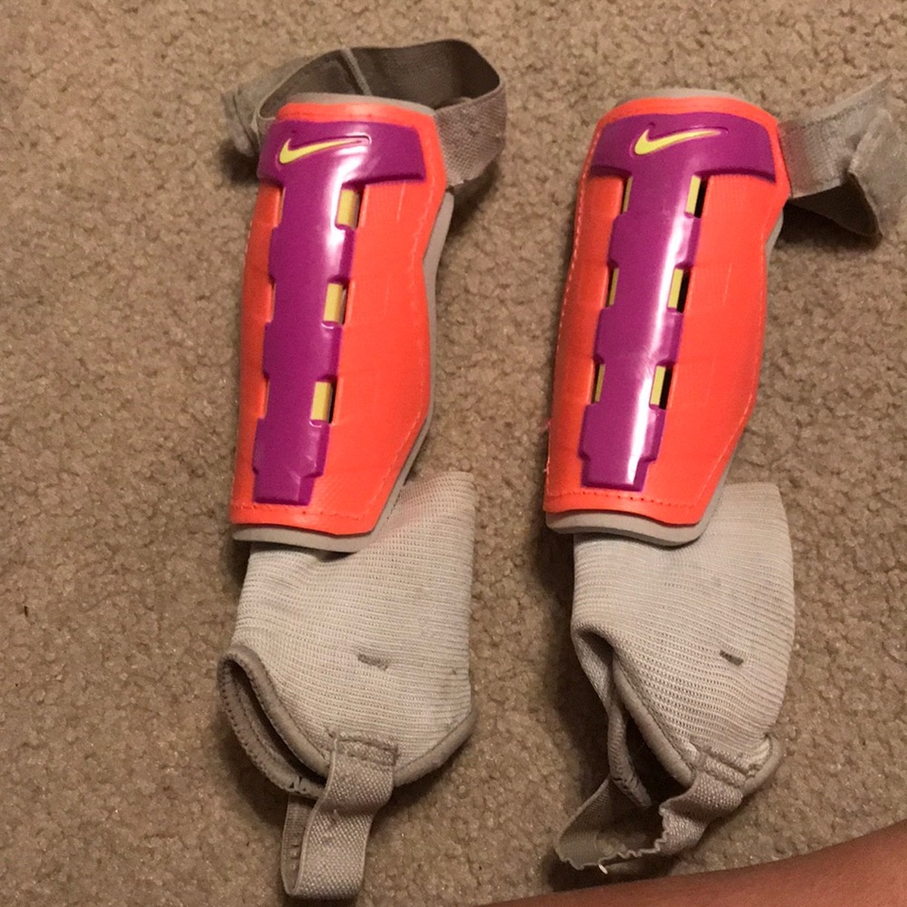 Girls Nike Shin Guards